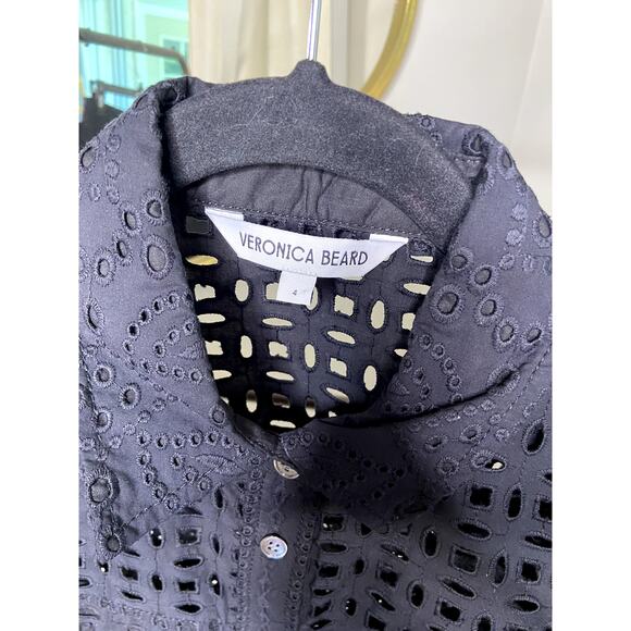 Veronica Beard Set - Spruce Top and Fabian Eyelet Shorts size 4 - Picture 5 of 10